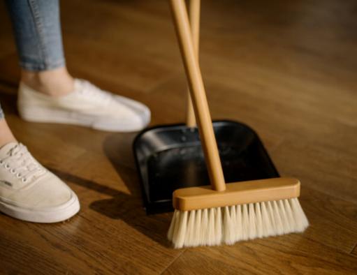 At skabe en rengøringsrutine til dit hjemmekontor